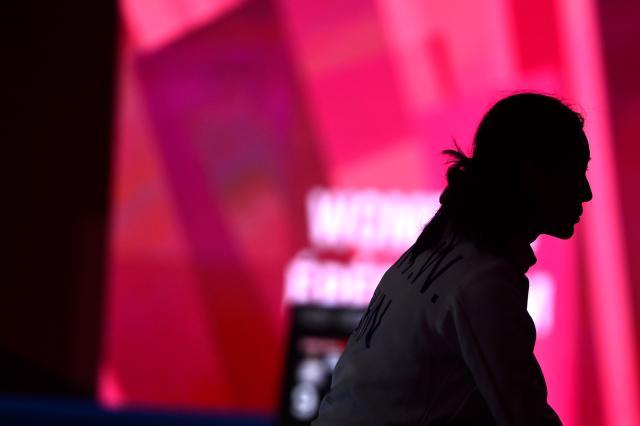 九游电脑版-憾负！孙一文伤退缺阵 但中国女重拼到了最后一刻