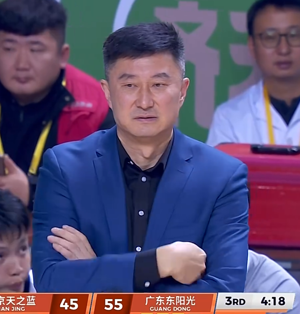 宏远早报！杜锋深夜发声，徐杰将前往美国特训，朱芳雨开始干活